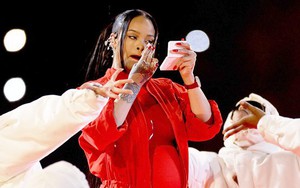 Vì sao chỉ dặm phấn vài giây trên sân khấu Rihanna đã đem lại 132 tỷ đồng?