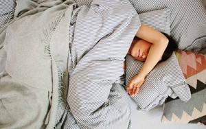 Khi nữ giới bắt đầu già đi thì cơ thể sẽ lộ ra 4 "khuyết điểm", mong rằng bạn không có bất kỳ điều nào