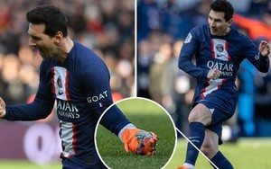 Khoảnh khắc mắt cá chân Messi cong lại khi đá phạt gây sốt