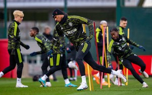 Tin nóng bóng đá sáng 23/2: MU đón tin vui, Barca ‘gặp hạn’