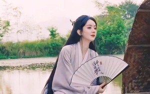 ‘Dữ phượng hành’ của Triệu Lệ Dĩnh có nguy cơ ‘đắp chiếu’?