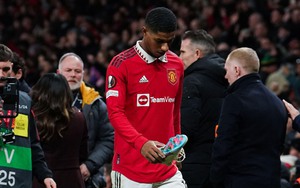 Chỉ bằng một động thái kì lạ, Rashford đã khiến fan MU 'đứng ngồi không yên'