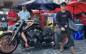 Đại gia Hoàng Kim Khánh độ xe khủng được vợ tặng sinh nhật: Biến thành ‘quái thú’ 3 bánh, thắng 8 triệu tại sự kiện cho gần 3.000 dân chơi mô tô