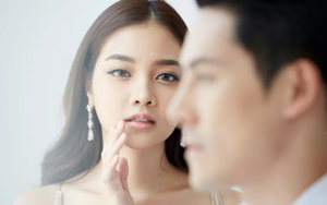 Hụt hẫng khi vô tình thấy dòng chữ in đỏ trong cuốn sổ tay của chồng