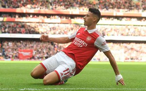 Thắng tối thiểu Leicester, Arsenal vẫn xây chắc ngôi đầu