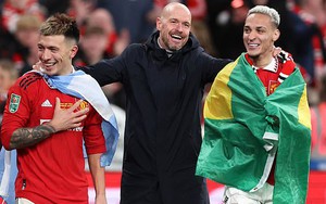 Ten Hag hài lòng vì làm Sir Alex hạnh phúc, hứa điều khiến nhiều fan MU 'thổn thức'