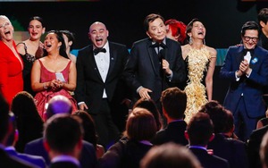 'Everything Everywhere All at Once' thắng lớn tại SAG 2023: Chiến thắng kỷ lục trước thềm Oscar