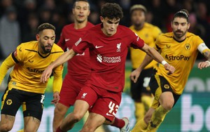 VIDEO bàn thắng Wolves 3-0 Liverpool: Hàng thủ tệ hại, trái đắng tại Molineux