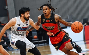 Chênh lệch đội hình chính phụ, Saigon Heat thắng dễ Bangkok Tigers 