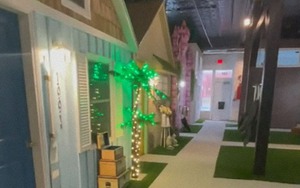 Thay đổi thiết kế văn phòng, sếp ‘nhà người ta’ quyết định xây cho mỗi nhân viên một 'ngôi nhà nhỏ'