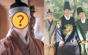 'Thanh trâm hành bản Hàn' lại có thêm một màn giả trai cực 'giả trân', mặc đồ nam mà còn xinh đẹp hơn nữ chính