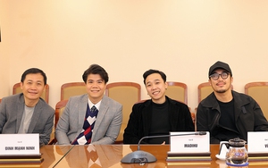 Đinh Mạnh Ninh: 'Chưa bao giờ nghĩ có thể ghi tên mình vào Giải thưởng Cống hiến' 