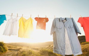 Quần áo mua chưa lâu đã phai màu, hỏng dáng, rất có thể vì bạn chưa biết những cách chăm sóc đơn giản này