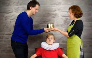 Bi kịch của đứa con "được nuôi trong lồng son": Thất bại, bị bạn bè xa lánh vì cư xử kém, 22 tuổi lạc lõng không biết gì…