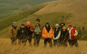 Đen kêu gọi 'Luôn yêu đời', còn nhắc tới cả Phan Mạnh Quỳnh và Taylor Swift