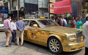 Cũng là taxi nhưng không phải Vios: Triệu phú mang hẳn Rolls-Royce Phantom 'mạ vàng' đi chạy dịch vụ khiến dân tình trầm trồ