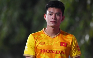 Phan Tuấn Tài tiết lộ lý do U23 Việt Nam ra sân tập muộn 40 phút so với kế hoạch