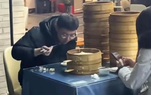 Đi hẹn hò xem mắt buổi đầu tiên, cô gái chết lặng vì đối phương ăn hết 18 lồng bánh bao còn không muốn bỏ tiền thanh toán