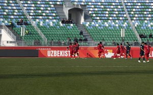 'Vua giải trẻ' Quốc Việt lập siêu phẩm sút xa vào lưới U20 Úc, CĐM trầm trồ