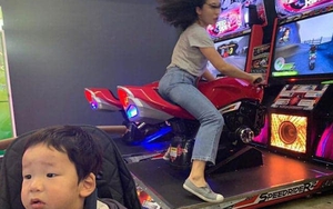 Loạt ảnh tấu hài cực mạnh khiến ai nấy khóc thét: Đang tuổi ăn tuổi chơi tự dưng lên chức mẹ