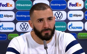 Benzema dùng lời lẽ nặng nề, mắng thẳng mặt HLV tuyển Pháp Dier Deschamps