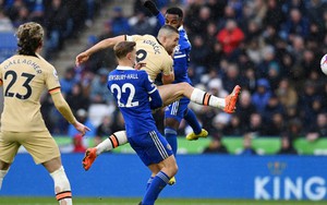 Cả ba tuyến đều lập công, Chelsea tiếp đà thăng hoa với thắng lợi dễ dàng trước Leicester