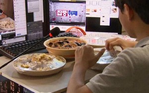 Mukbang - Trào lưu 'ăn thùng uống vại' đang 'hot' trên thế giới: Ai không nên áp dụng?