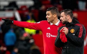 MU và Bruno Fernandes đang trả giá vì những sai lầm của Casemiro