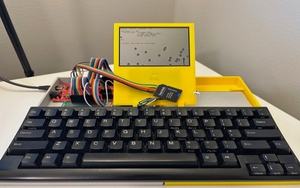 Laptop tự chế, dùng 2 năm không phải sạc pin