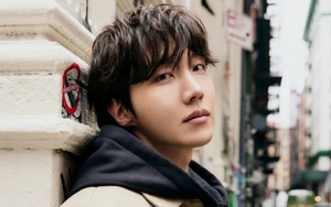 J-Hope BTS phá kỷ lục solo của bản thân tại Mỹ trước khi nhập ngũ