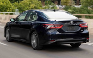 Vì sao cứ 30 lít xăng đổ vào bình thì 'vứt đi' hơn 20 lít?