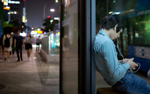 Tại sao là đất nước giàu có thịnh vượng nhưng nhiều người Hàn Quốc không thấy hạnh phúc và cạn kiệt niềm tin vào tương lai?