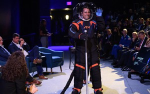 NASA ra mắt bộ đồ phi hành gia thực hiện sứ mệnh Mặt Trăng Artemis III