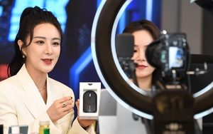 Bán 1.300 cái áo trong 2 phút, kiếm 8,2 tỷ đồng chỉ trong 2 ngày - Livestream chốt đơn có sức mạnh khủng khiếp đến thế nào?