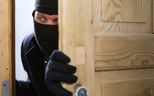 Vật dụng 'nhỏ mà có võ' gây sốt Tiktok với khả năng chống đột nhập: Loại rẻ nhất giá chưa tới 10.000 đồng