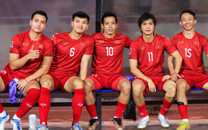 HLV Troussier công bố danh sách ĐT Việt Nam: Trao cơ hội cho Văn Quyết