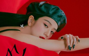 Jisoo Blackpink solo tiếp tục làm nên lịch sử với 500 nghìn bản đặt trước