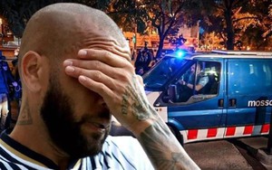 Dani Alves 'tuyệt thực' trong tù vì quá buồn chán, không còn thiết sống sau khi bị vợ ly hôn