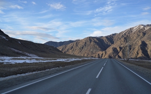 Con đường huyền thoại Chuisky Trakt của Liên bang Nga