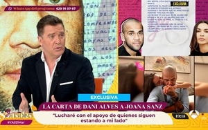 Dani Alves viết tâm thư gửi vợ từ trong tù, muốn cuộc sống cho thêm cơ hội