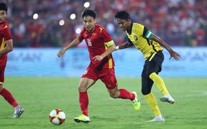 Hùng Dũng sang thăm Văn Toàn hay chiêu 'đánh lạc hướng dư luận', chuẩn bị sang K-League?