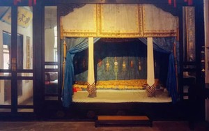 Sống trong cung điện hoàng gia lớn nhất thế giới, nhưng phòng ngủ của Hoàng đế Trung Quốc lại không được rộng quá 10m2 vì nguyên nhân này