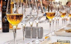 Canada sắp tăng mạnh thuế tiêu thụ rượu, bia