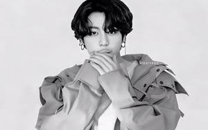 Bộ ảnh Calvin Klein của Jungkook BTS bị rò rỉ gây xôn xao cõi mạng