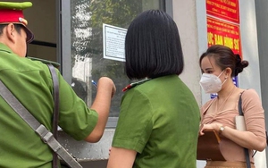 Rộ hình ảnh Vy Oanh có mặt theo giấy triệu tập của Công an TP.HCM, luật sư nữ ca sĩ nói gì?