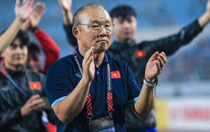 HLV Park Hang-seo tái xuất đúng dịp ông Troussier gặp 'cú vấp' với U23 Việt Nam