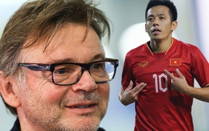 ‘Văn Quyết vô duyên với ông Park nhưng cơ hội sẽ rộng mở vì HLV Troussier thích đá áp đặt’