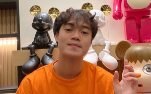 Văn Toàn than tóc ít thỉ lệ thuận với tiền nhưng ai cũng biết anh 'rich' với bộ sưu tập đồ chơi cả trăm triệu đồng
