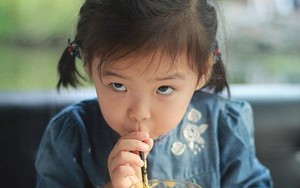 Chuyên gia tâm lý: Xuất hiện 2 đặc điểm này chứng tỏ cha mẹ đang nuôi dạy một đứa trẻ có bản tính lạnh lùng, sửa đổi ngay kẻo hối hận cả đời