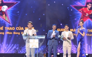 Văn Khang được Hoa hậu liên lục địa trao giải thưởng Cống hiến 2023